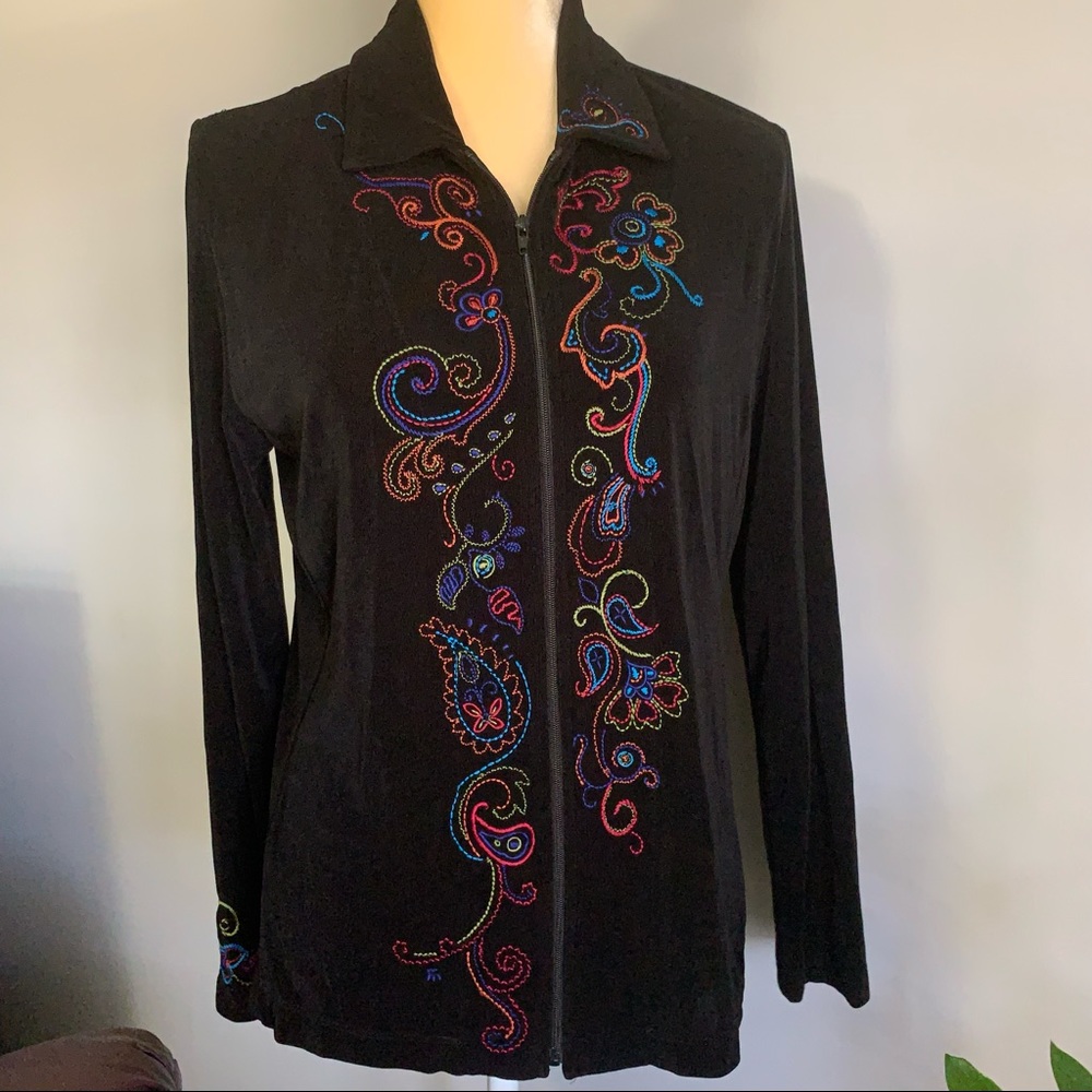 CHICOS TRAVELERS BLACK EMBROIDERED SWEATER/CARDIGAN SIZE 1/M